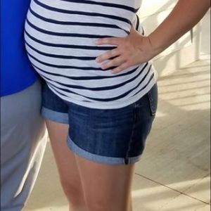 Maternity shorts size M